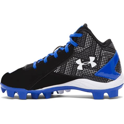 The shoe is offered in many kids sizes with a blackwhite, all-white, red, blue or gray color scheme. . Boys baseball cleats